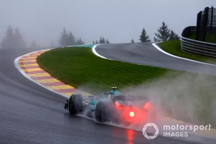 FP3 F1 GP BELGIA: VERSTAPPEN PUNCAKI SESI YANG SANGAT BASAH, STROLL CRASH